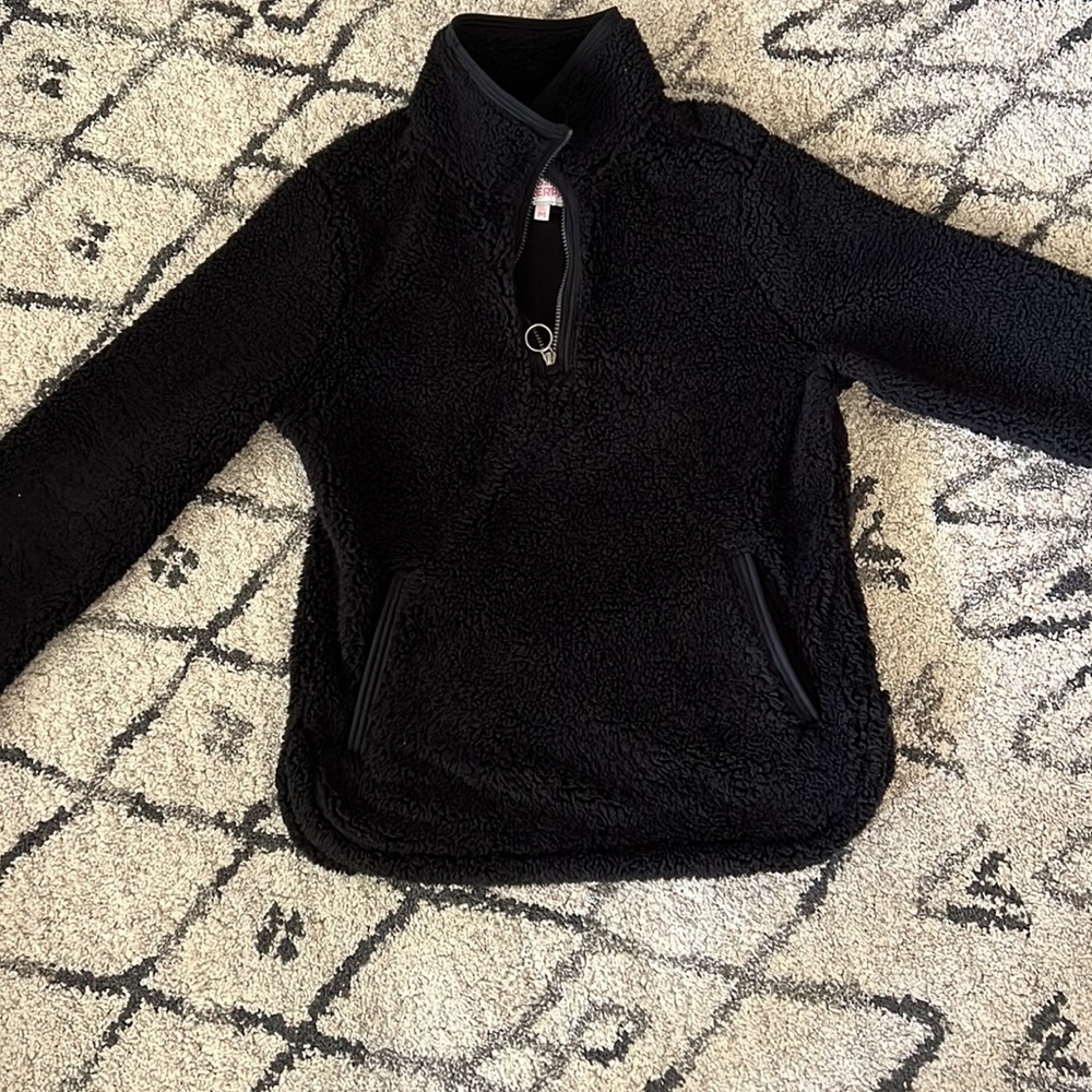 Comfy cozy Sherpa jacket.  Oversized medium